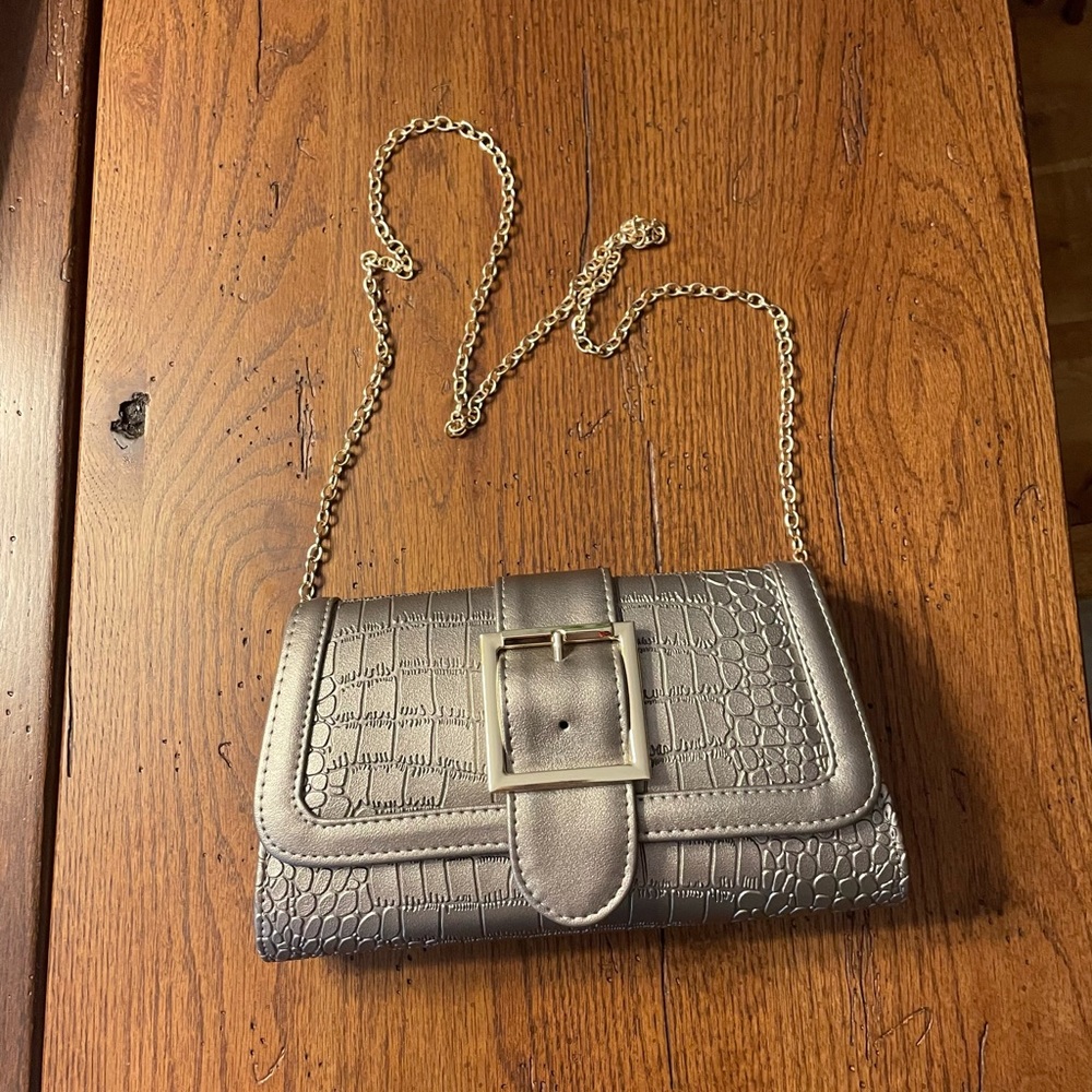 Silver alligator print purse